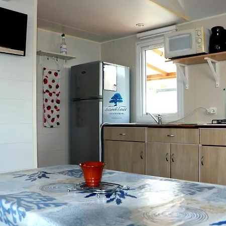 Mobilhome Carpe Diem * سيجيان